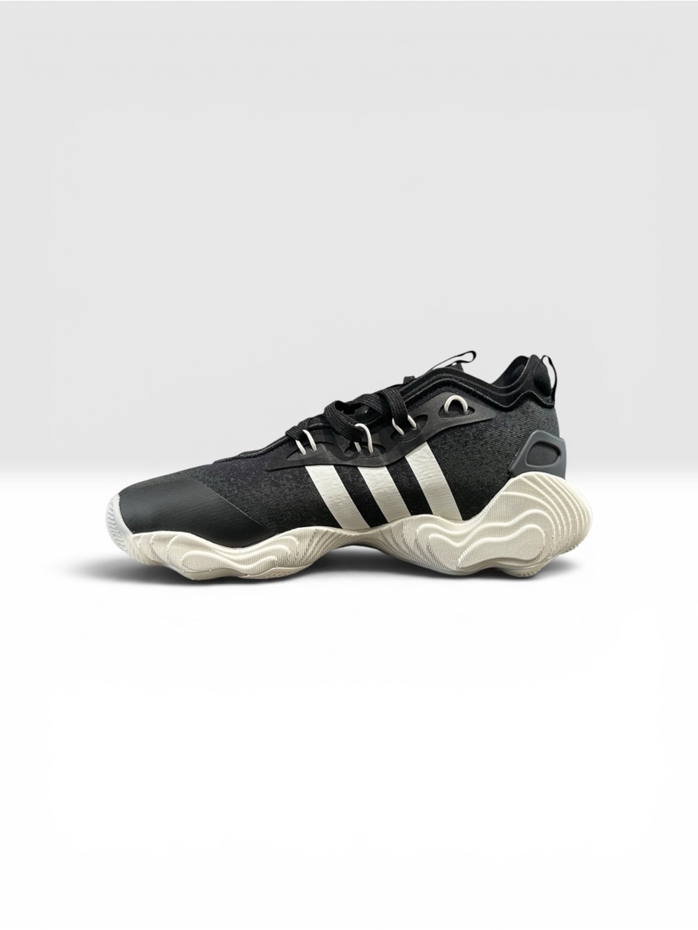 NWT Adidas Trae Young 3 Basketball Shoes in Black/White Men 8.5 with Box